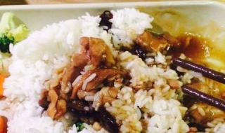 李先生美国加州牛肉面 李先生美国加州牛肉面